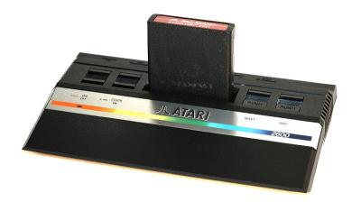 Прикрепленное изображение: Atari2600jr.jpg